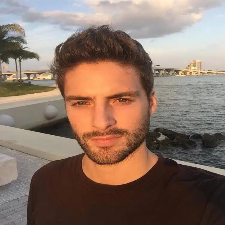 Simon avatar
